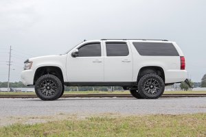 GMC Yukon XL 1500 Suspension Lift Kit - Rough Country - 7 Inch - '07-'14